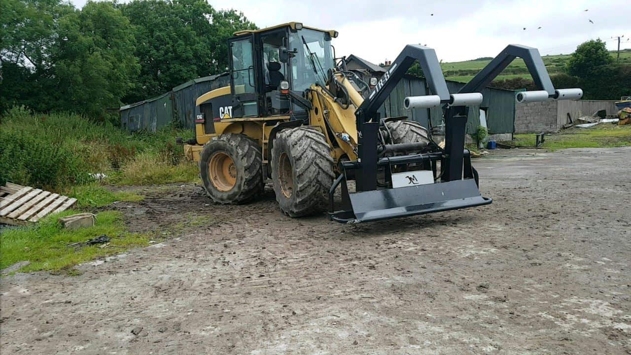 TR-8 Double Bale Handler Yard Stacking 