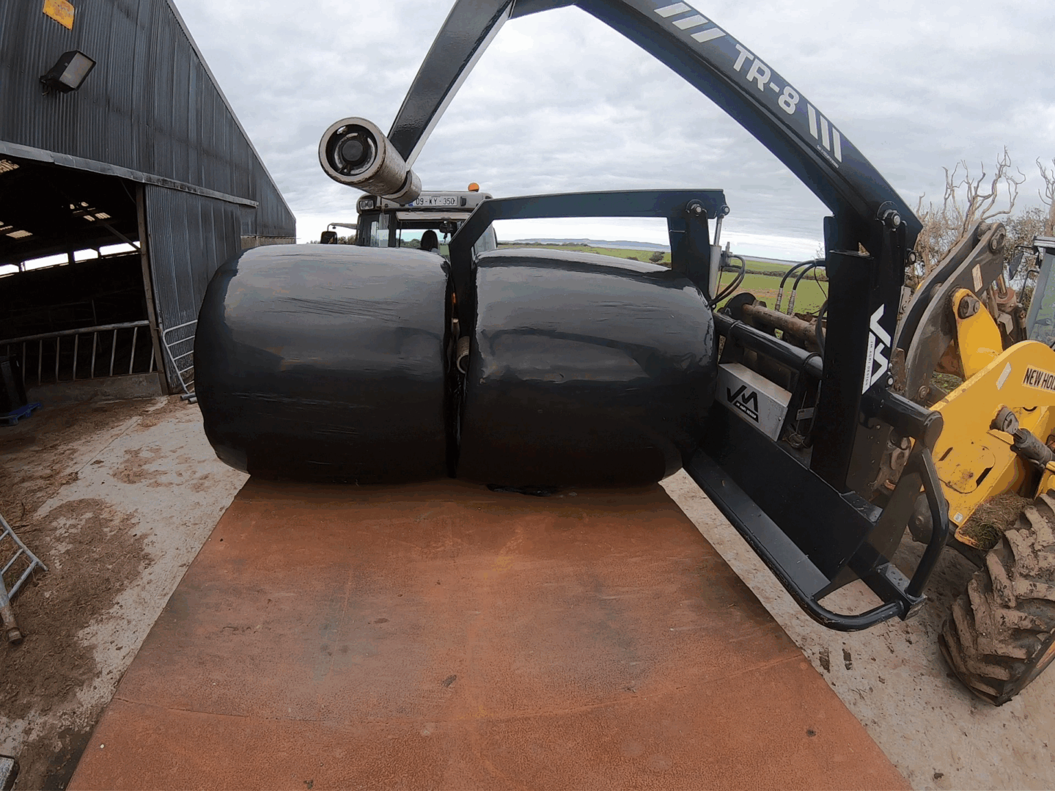 Perry Loader JM Agri Design | Patented Bale Handling Machinery UK